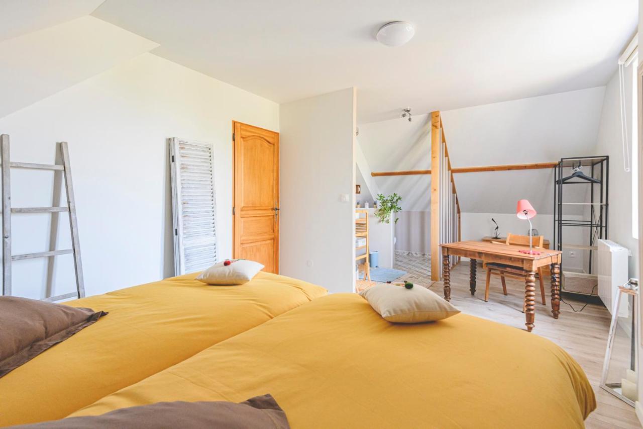 Chambres D'Hotes Les Colombes Montmort-Lucy エクステリア 写真